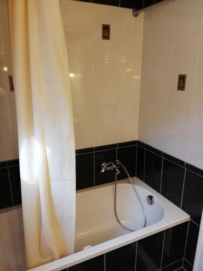Villa Pelso Balatongyorok Bagian luar foto